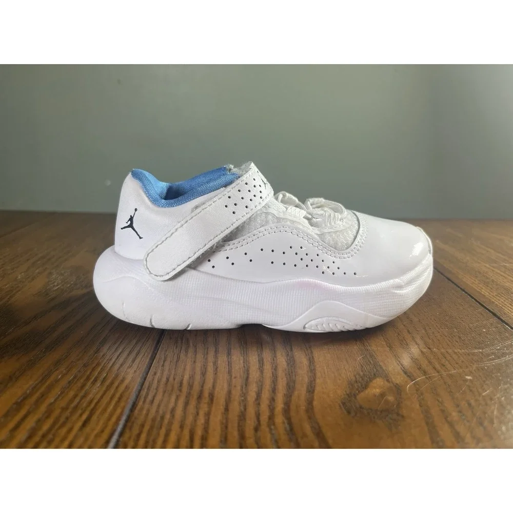Nike Infant & Toddlers' Air Jordan 11 CMFT Low Shoes White CZ0906-100 Size 7C
